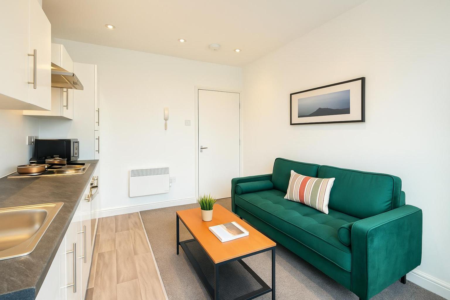 2 Bedroom Apartment Near City Centre, Uni & Parks! 카디프 외부 사진
